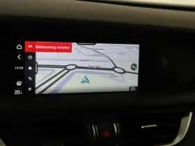 Alfa Romeo Stelvio (2023) thumbnail 16