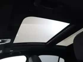 Alfa Romeo Stelvio (2023) thumbnail 4