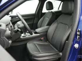 Alfa Romeo Stelvio (2023) thumbnail 11