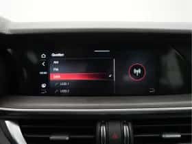 Alfa Romeo Stelvio (2023) thumbnail 16