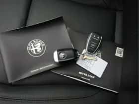 Alfa Romeo Stelvio (2023) thumbnail 8