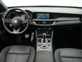 Alfa Romeo Stelvio (2023) thumbnail 9