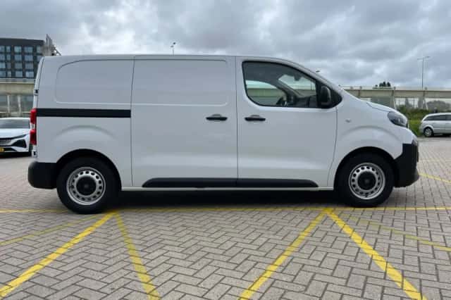 Peugeot E-Expert (2025) thumbnail 6