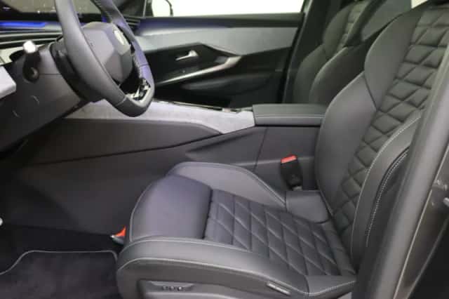 Peugeot E-5008 (2026) thumbnail 3