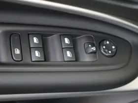 Jeep Avenger (2025) thumbnail 31