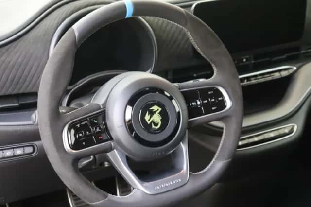 Fiat 500C (2025) thumbnail 6