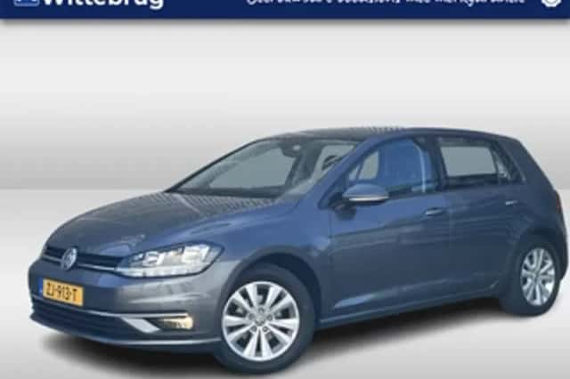 Volkswagen Golf (2018) thumbnail 1