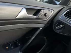 Volkswagen Golf (2018) thumbnail 18