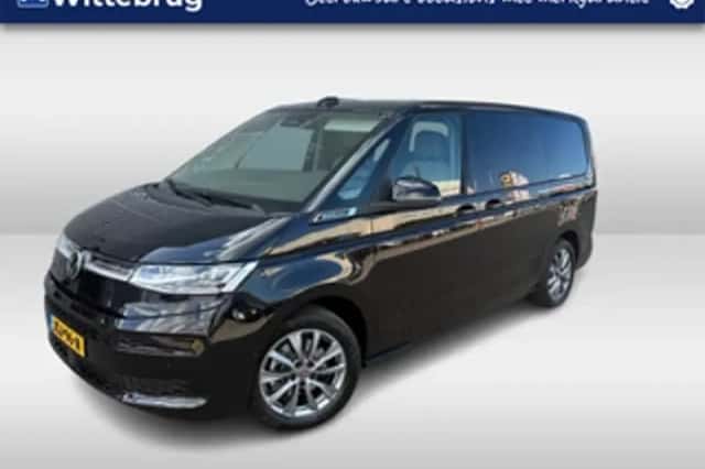 Volkswagen Multivan (2025) thumbnail 1