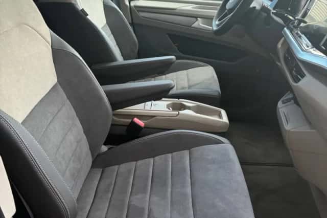 Volkswagen Multivan (2025) thumbnail 6