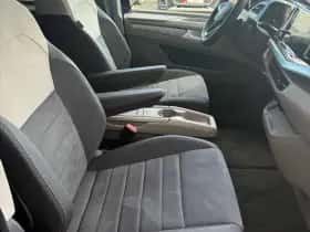 Volkswagen Multivan (2025) thumbnail 6