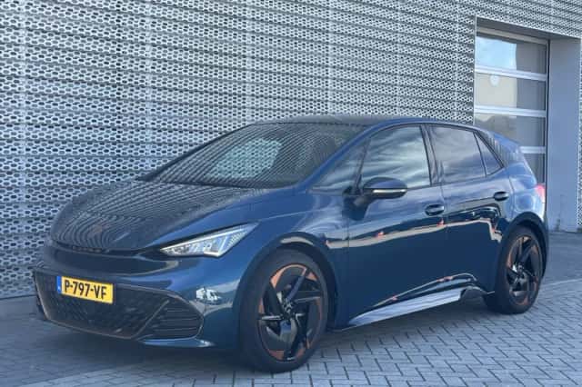 CUPRA Born (2022) thumbnail 4