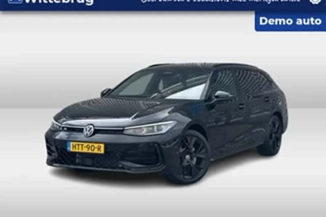 Volkswagen Passat (2025) thumbnail 1