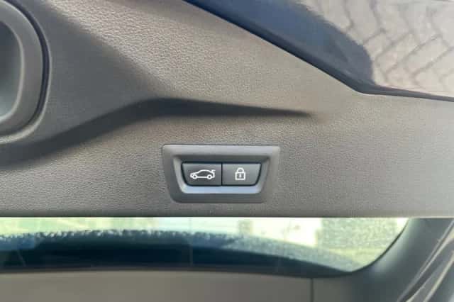 BMW X5 (2021) thumbnail 5