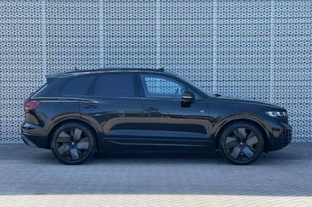 Volkswagen Touareg (2025) thumbnail 2