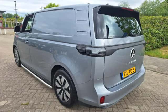 Volkswagen ID. Buzz (2023) thumbnail 6