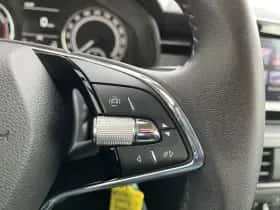 Škoda Kamiq (2023) thumbnail 16