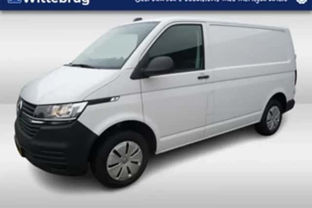 Volkswagen Transporter (2023) thumbnail 1