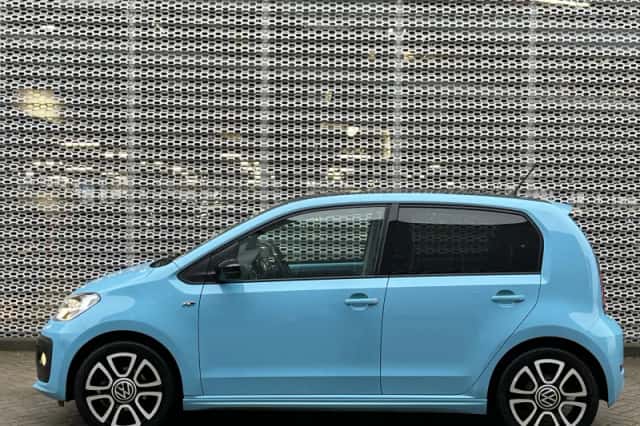 Volkswagen Up! (2023) thumbnail 6