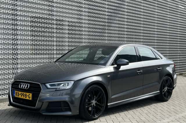Audi A3 (2016) thumbnail 5