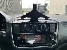 Volkswagen Up! (2023) thumbnail 17
