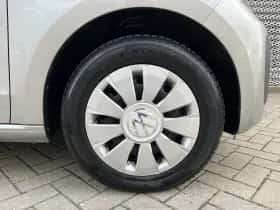 Volkswagen Up! (2023) thumbnail 20