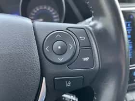 Toyota Auris (2018) thumbnail 16