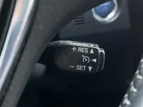 Toyota Auris (2018) thumbnail 17