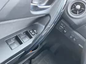 Toyota Auris (2018) thumbnail 19