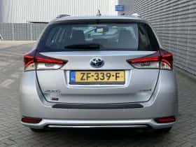 Toyota Auris (2018) thumbnail 8