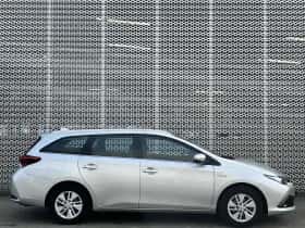 Toyota Auris (2018) thumbnail 10