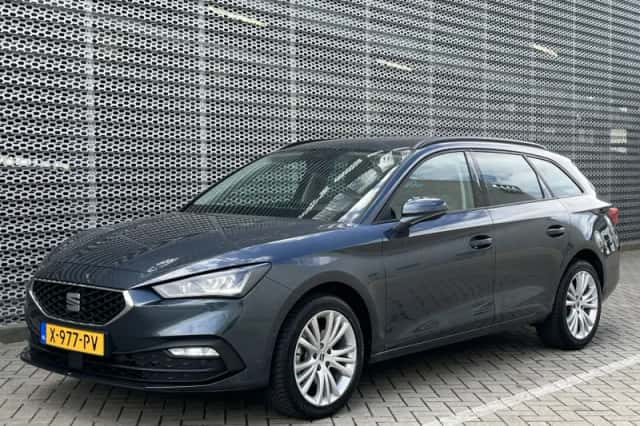 SEAT Leon Sportstourer (2024) thumbnail 4