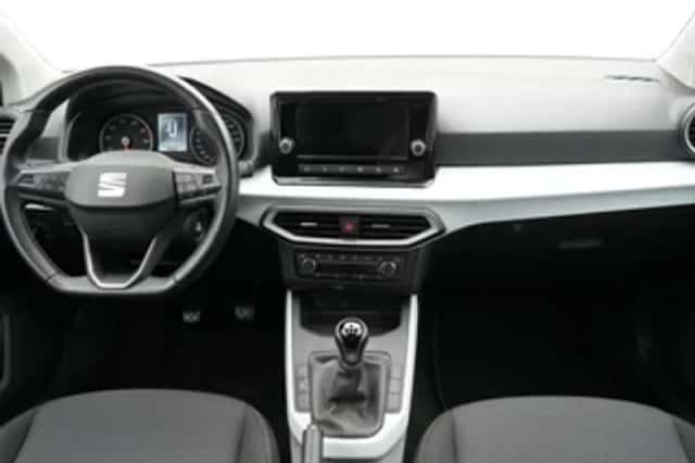 SEAT Arona (2022) thumbnail 5