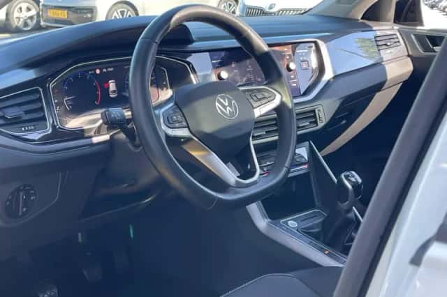 Volkswagen Taigo (2022) thumbnail 6