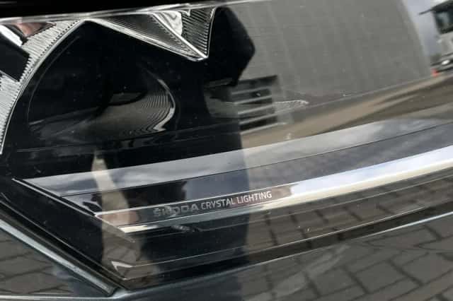 Škoda Octavia (2021) thumbnail 4