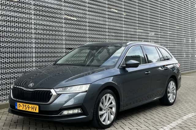 Škoda Octavia (2021) thumbnail 6