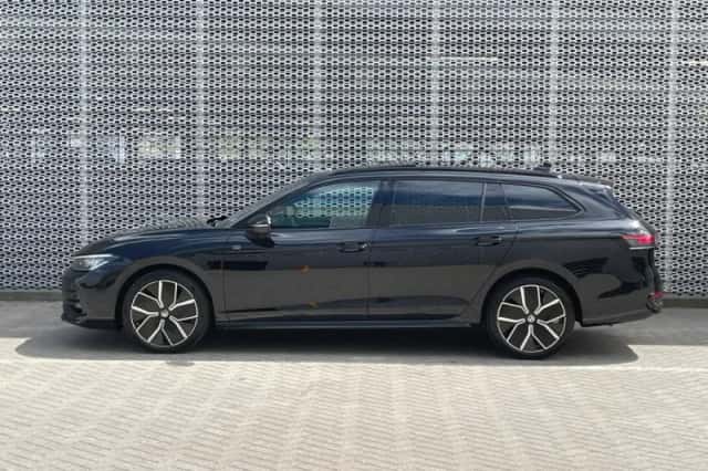 Volkswagen Passat (2025) thumbnail 5