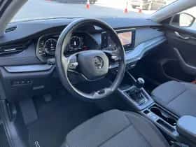 Škoda Octavia (2021) thumbnail 13