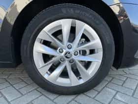 Škoda Octavia (2021) thumbnail 31