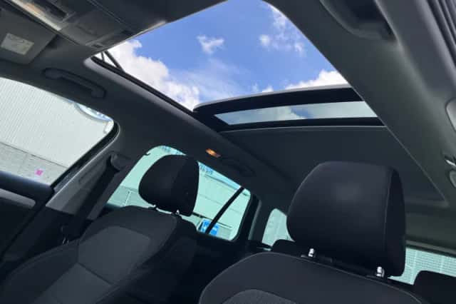 Škoda Superb (2018) thumbnail 3