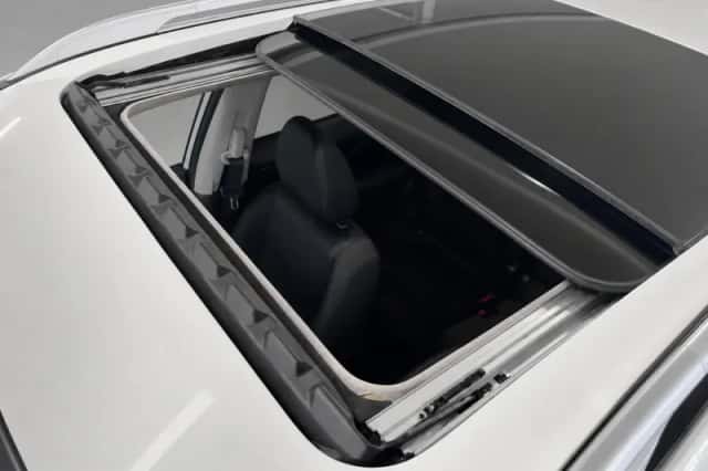 Nissan X-Trail (2019) thumbnail 4