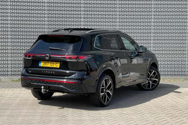 Volkswagen Tiguan (2025) thumbnail 2