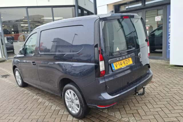 Volkswagen Caddy (2024) thumbnail 2