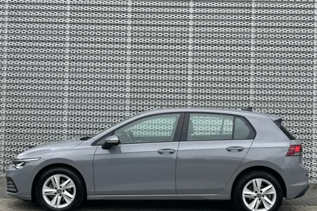 Volkswagen Golf (2021) thumbnail 5