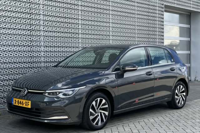 Volkswagen Golf (2021) thumbnail 5