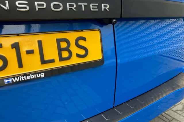 Volkswagen Transporter (2024) thumbnail 6