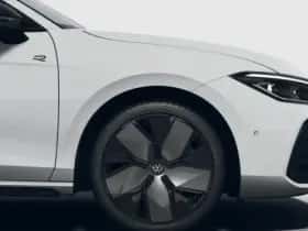 Volkswagen Passat (2025) thumbnail 5