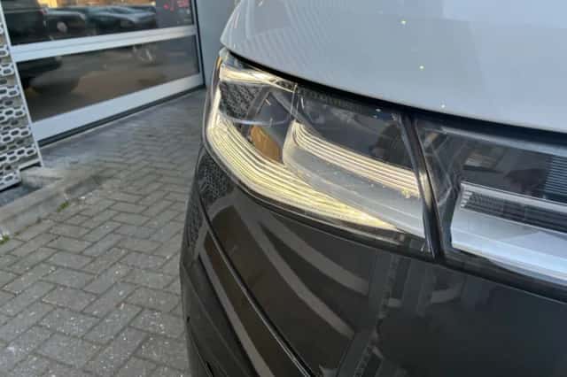 Volkswagen Multivan (2026) thumbnail 3