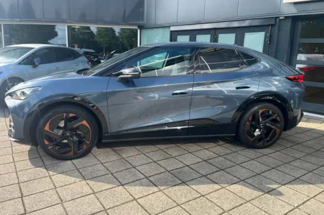 CUPRA Tavascan (2025) thumbnail 4