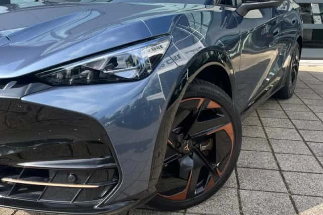 CUPRA Tavascan (2025) thumbnail 3